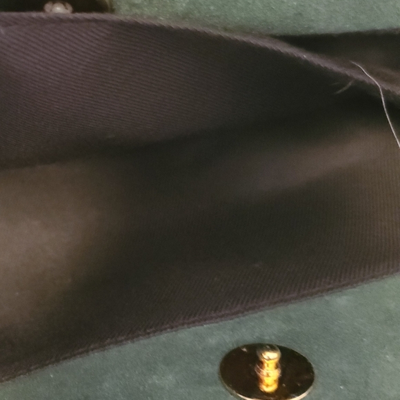 GREEN LEATHER bag By LORD and TAYLOR - Picture 5 of 9